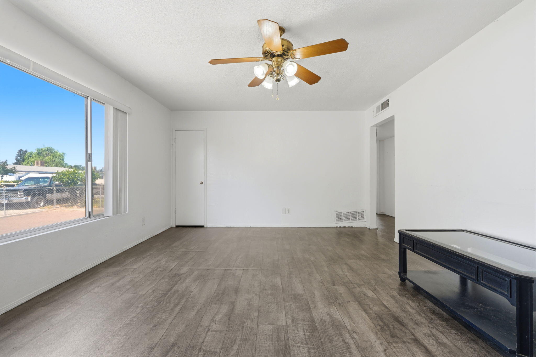 15358 Cedar Road Porterville, CA 93257 - Photo 7 of 30 7-15358_Cedar_Rd_006