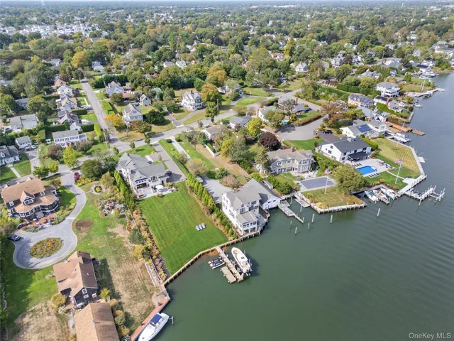 $1,200,000 | 260 Ocean Avenue, Amityville, NY 11701