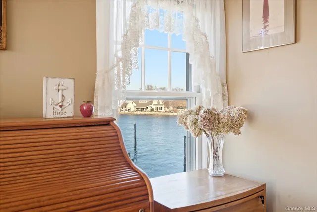 $1,200,000 | 260 Ocean Avenue, Amityville, NY 11701