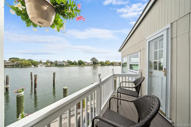 $1,200,000 | 260 Ocean Avenue, Amityville, NY 11701