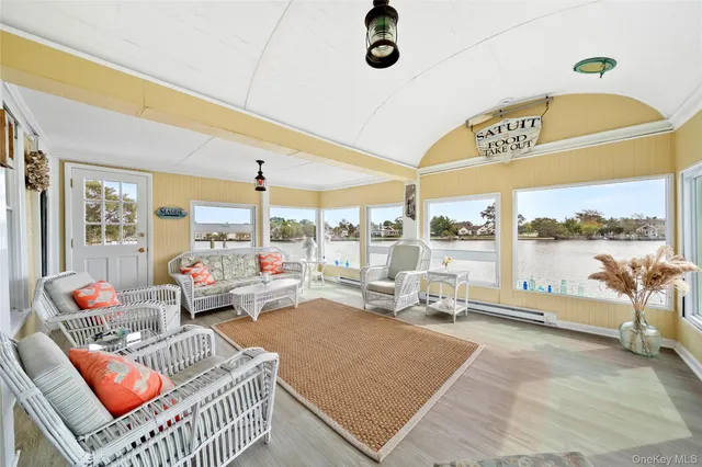 $1,200,000 | 260 Ocean Avenue, Amityville, NY 11701