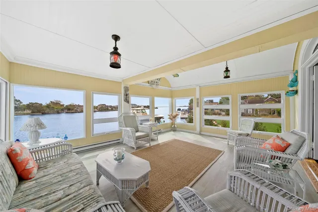 $1,200,000 | 260 Ocean Avenue, Amityville, NY 11701