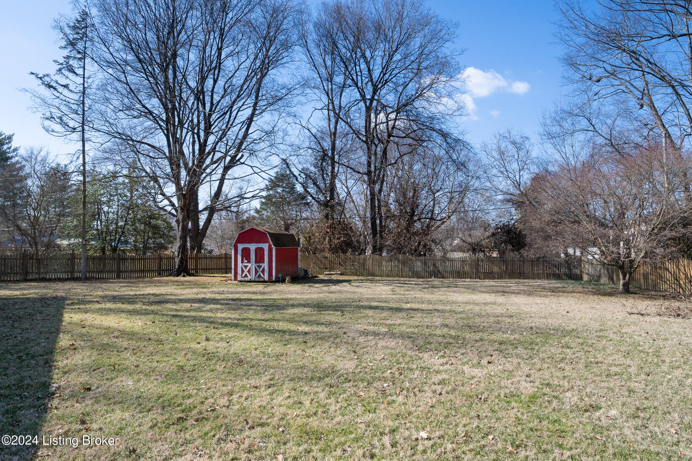 220 South Hampton Road Louisville, KY 40222 - Photo 42 of 43 220 S Hampton Rd-42