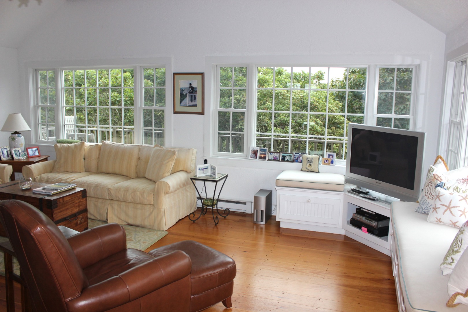 3 Nichols Road Nantucket, MA 02554 - Photo 25 of 59 spacious living room