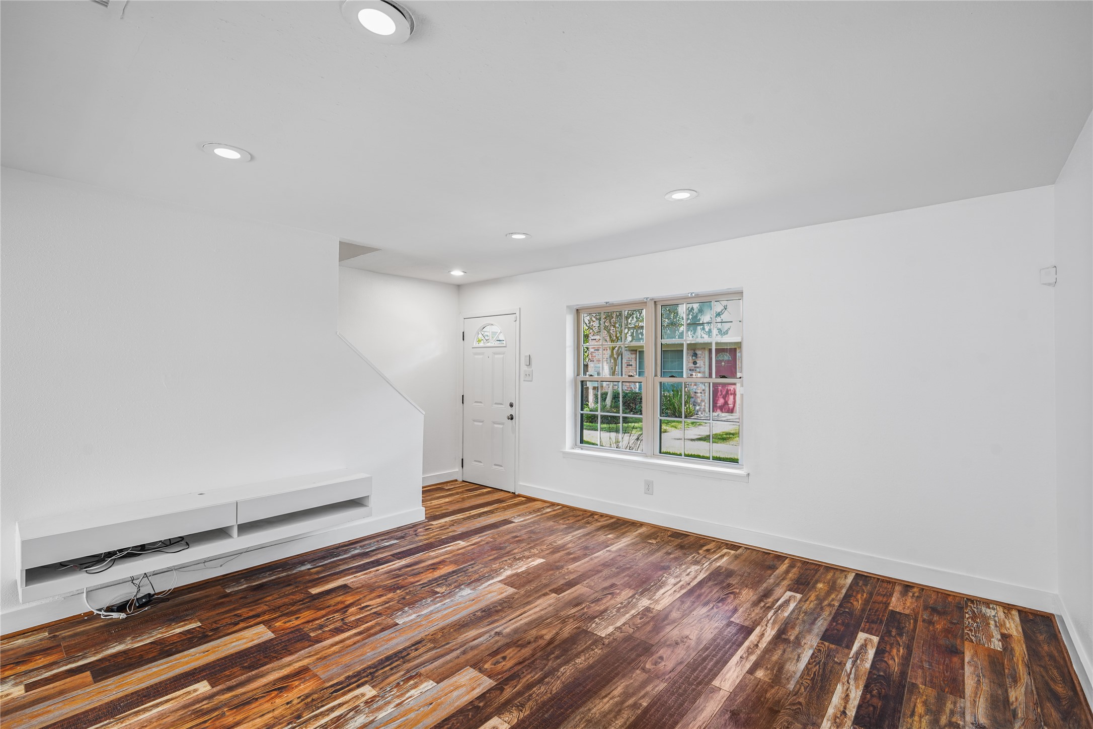 515 Tallowood Road, Unit 7 Houston, TX 77024 - Photo 8 of 24 Gallery Image 8