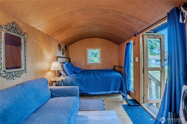 $650,000 | 27131 Highway 101, Hoodsport, WA 98548