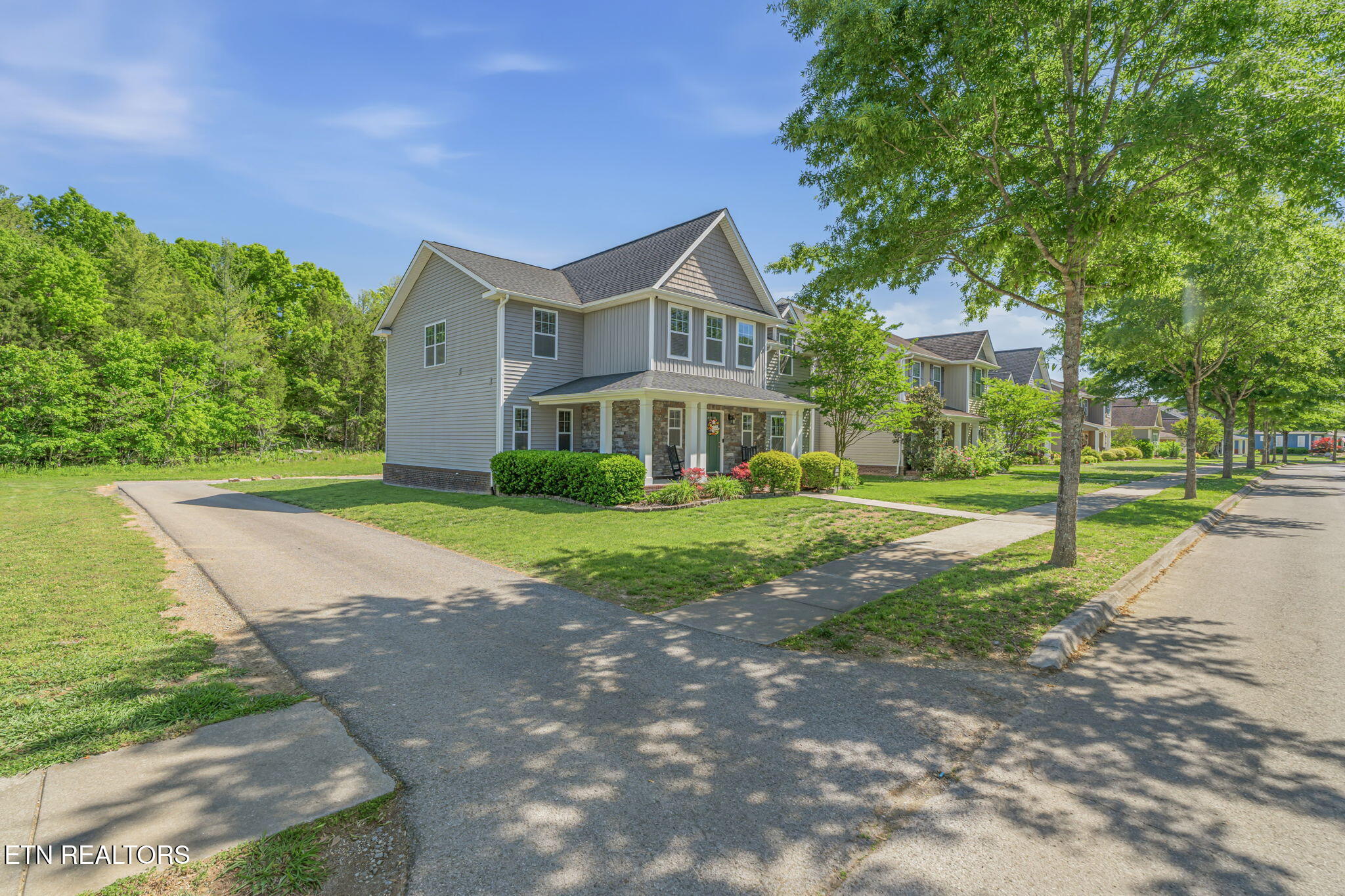 99 Fallberry Street Oak Ridge, TN 37830 - Photo 5 of 60 5-web-or-mls-99 Fallberry Street-5