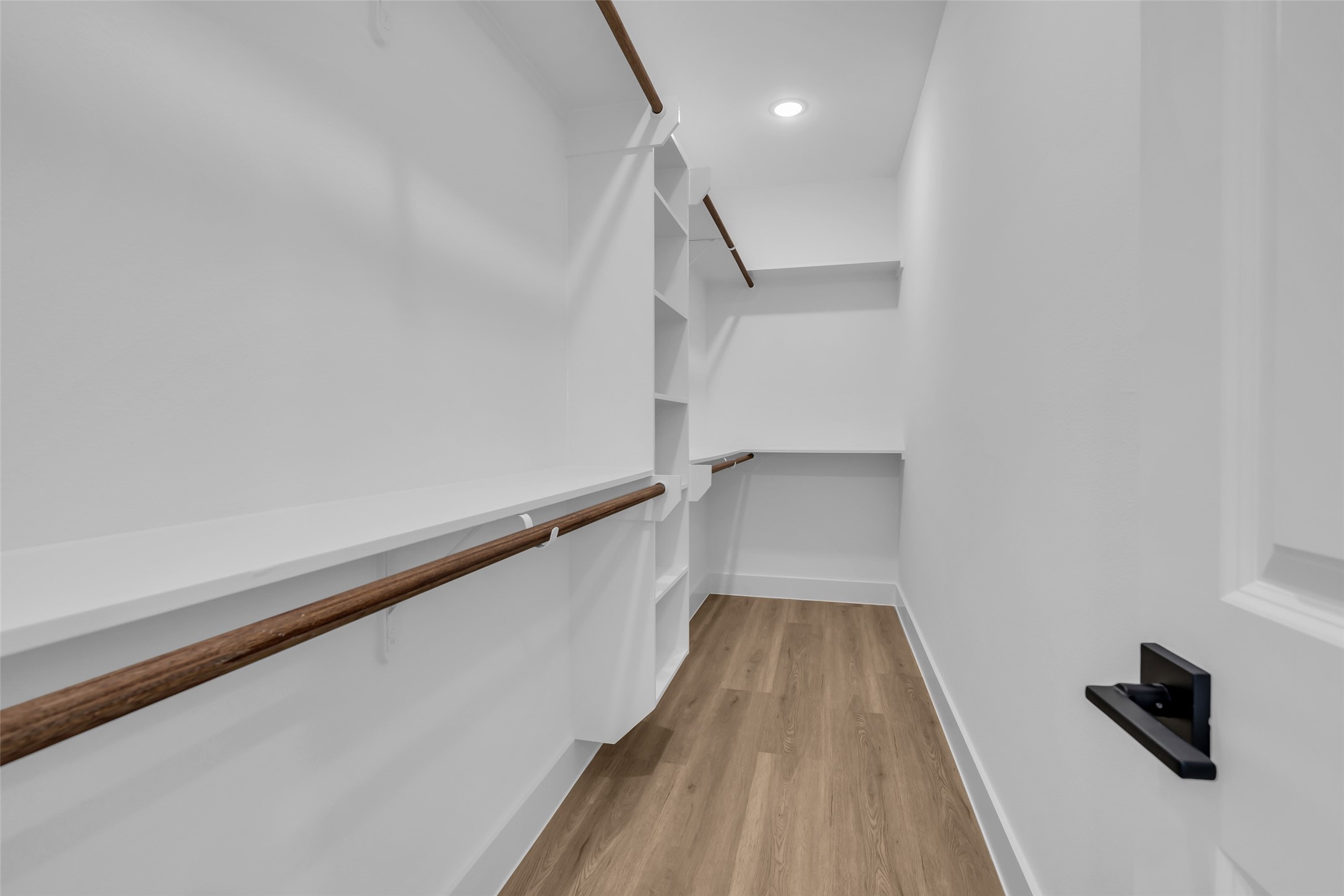 1506 Griffin Street Houston, TX 77009 - Photo 31 of 38 Primary walk-in closet