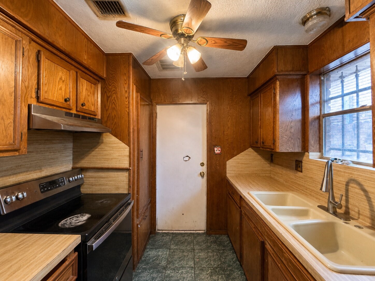 726 Stonyridge Street Channelview, TX 77530 - Photo 9 of 19
