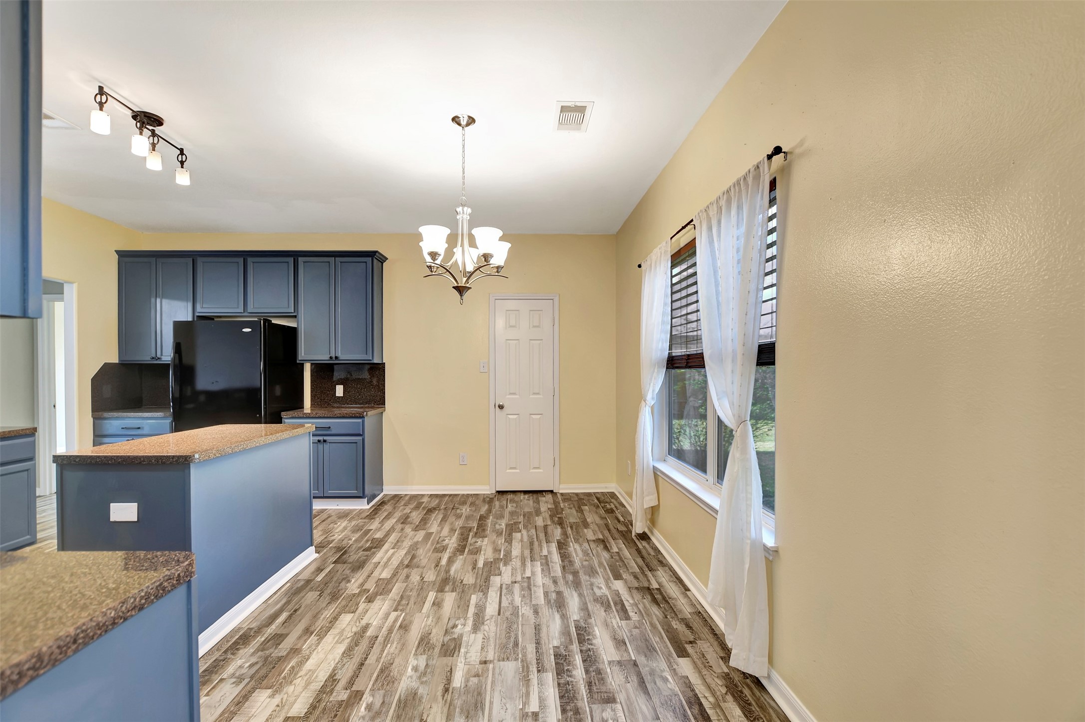 25896 Lake View Court West Hockley, TX 77447 - Photo 20 of 47 a view of a kitchen with a sink and dishwasher