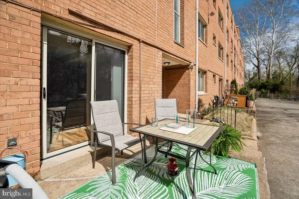 $222,900 | 2710 Macomb Street Northwest, Unit 111, Washington, DC 20008