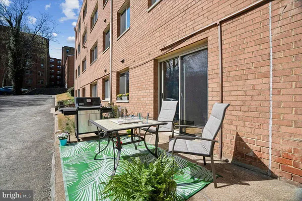 $222,900 | 2710 Macomb Street Northwest, Unit 111, Washington, DC 20008