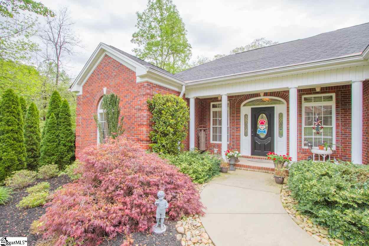 103 Heathwood Road Easley, SC 29640 - Photo 5 of 36