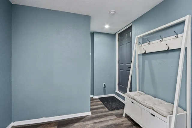 $284,900 | 50 East State Street, Hartford, WI 53027