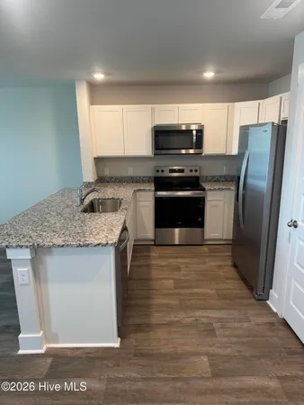 $2,000 | 102 North Grassland Road, Unit 24, Surf City, NC 28445