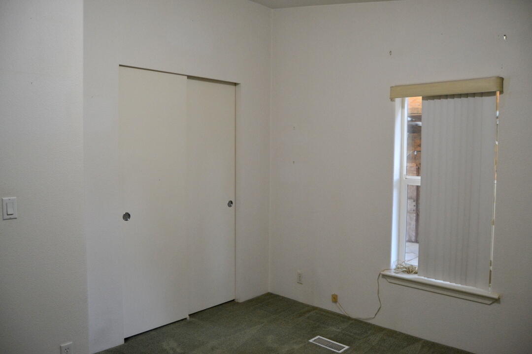 965 Galice Road, Unit 11 Merlin, OR 97532 - Photo 32 of 40 DSC_6166