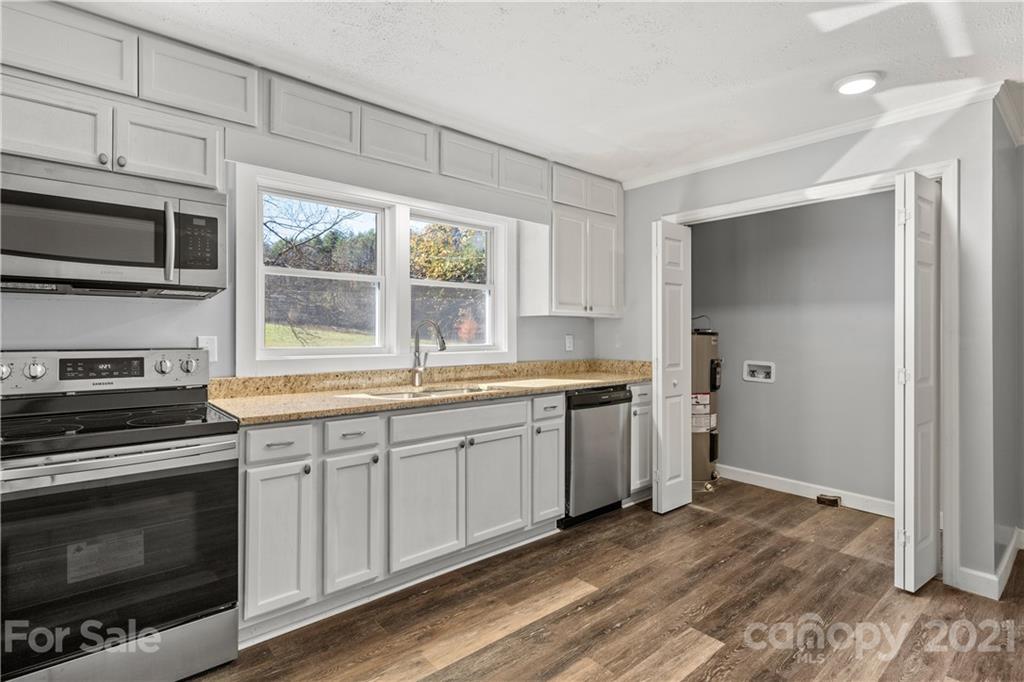 983 Camp Branch Road Waynesville, NC 28786 - Photo 8 of 22
