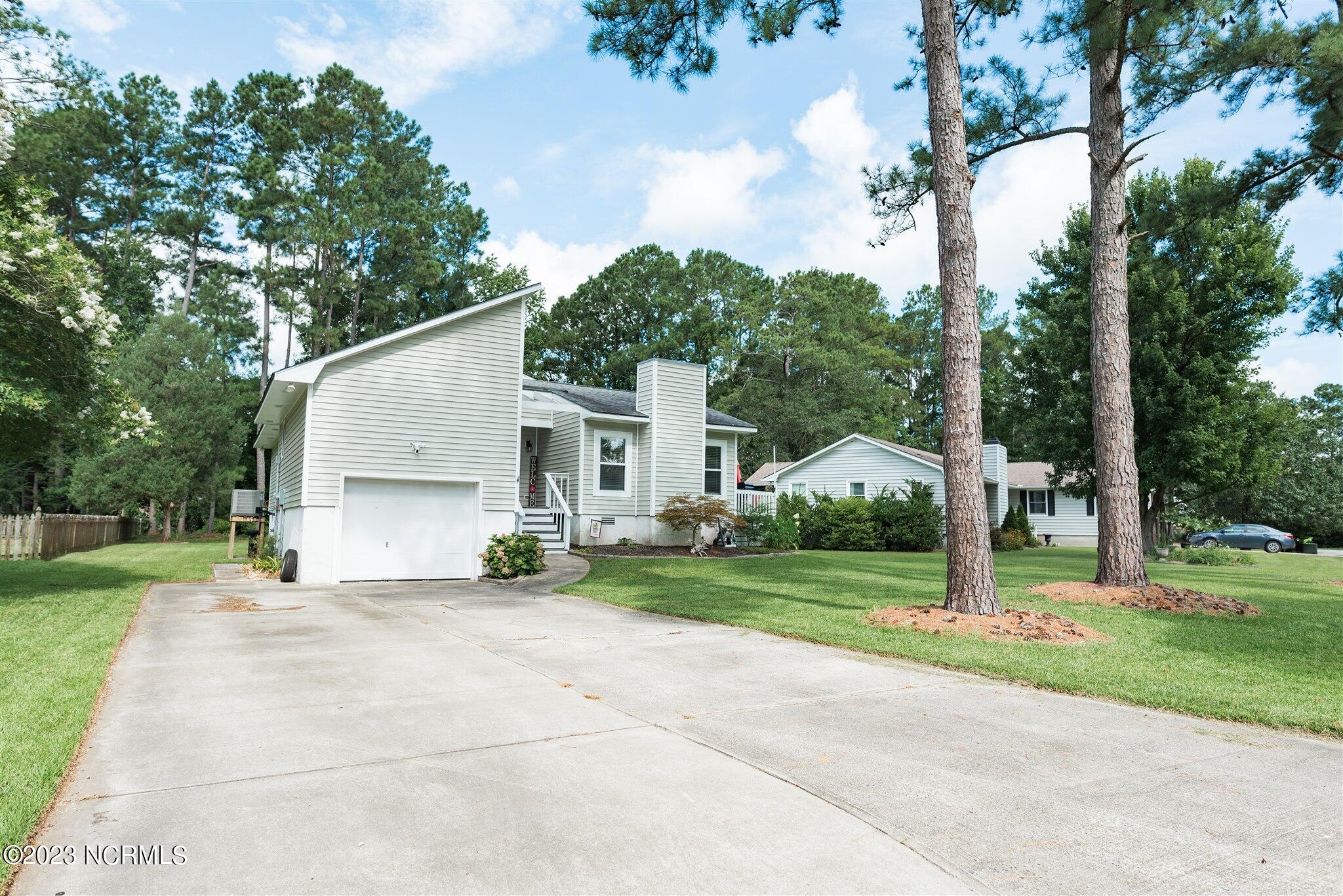 103 Bowline Road New Bern, NC 28562 - Photo 1 of 72 Bowline-7012