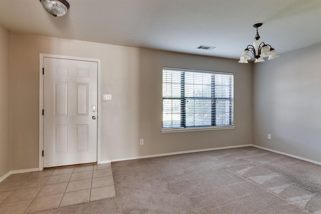 13048 Fencerow Road Fort Worth, TX 76244 - Photo 6 of 29