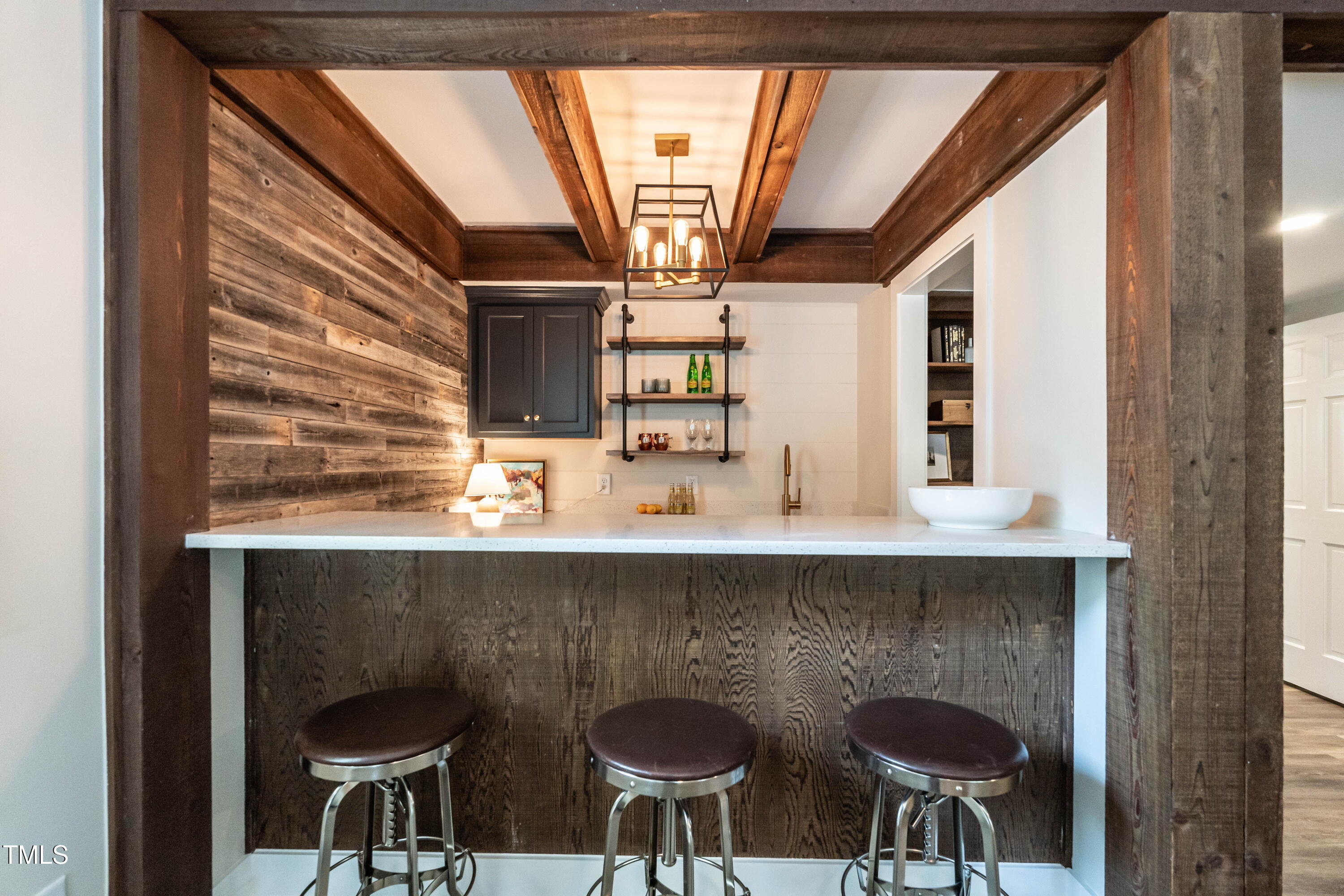 813 Faulkner Place Raleigh, NC 27609 - Photo 29 of 42 Bar