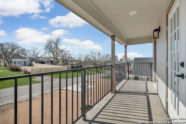 $900,000 | 918 Dawson Street, San Antonio, TX 78202