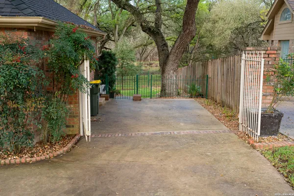 $498,000 | 2941 Bent Tree Drive, Schertz, TX 78154