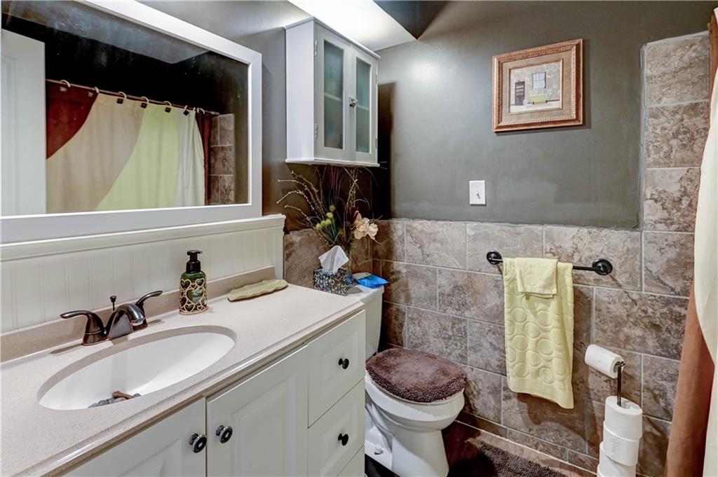 12901 Byars Road Grandview, MO 64030 - Photo 11 of 27