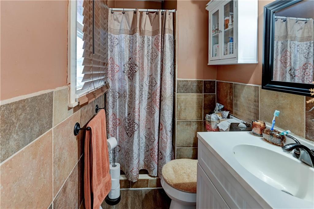 12901 Byars Road Grandview, MO 64030 - Photo 13 of 27