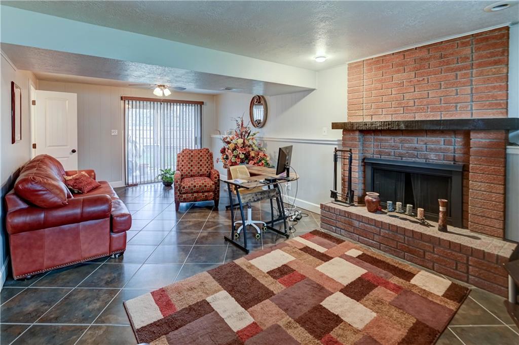 12901 Byars Road Grandview, MO 64030 - Photo 17 of 27