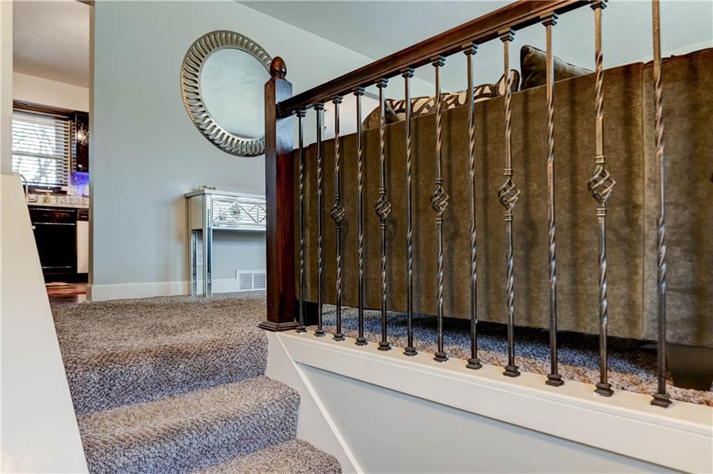 12901 Byars Road Grandview, MO 64030 - Photo 4 of 27