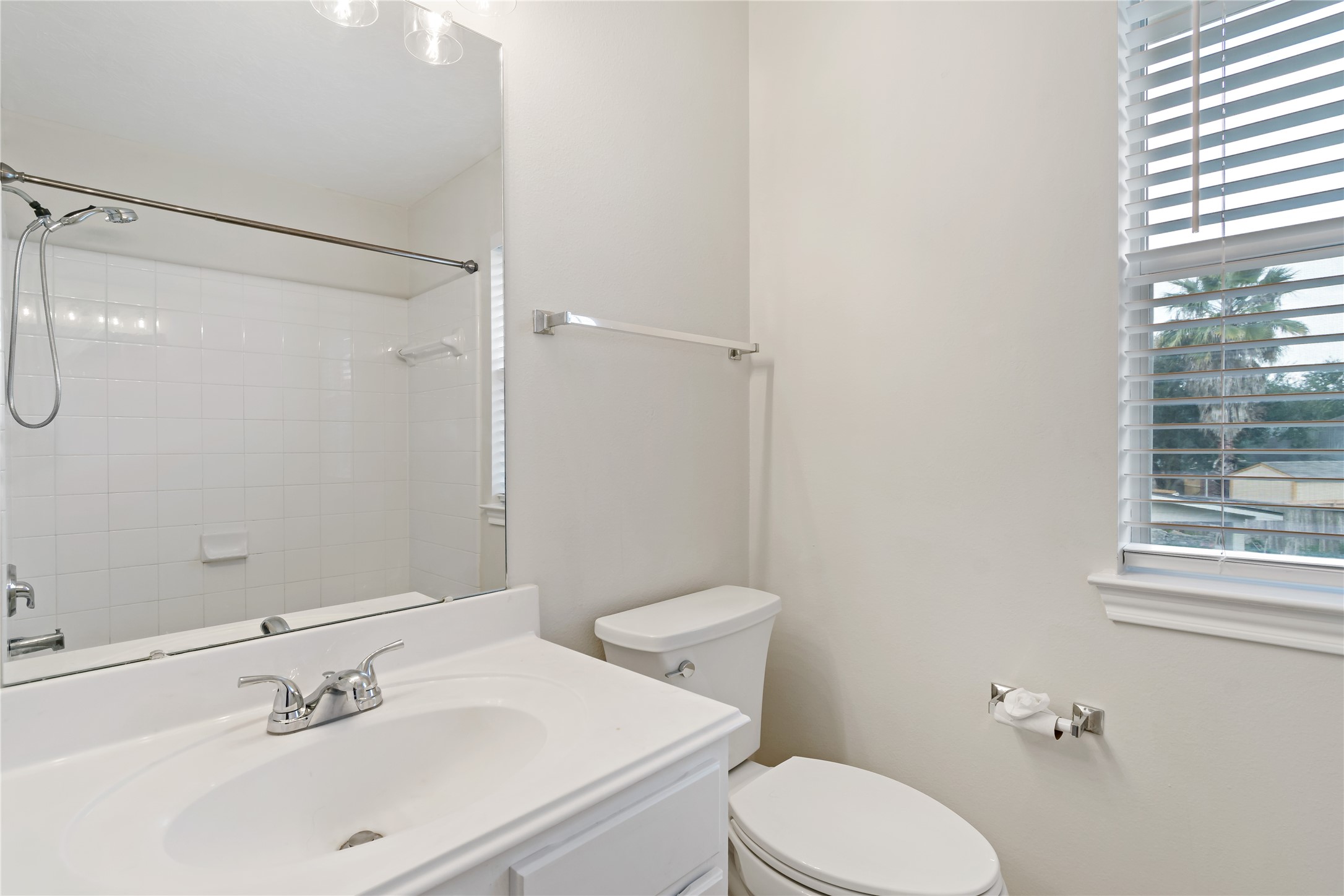 5607 Lilywood Court Rosharon, TX 77583 - Photo 29 of 49