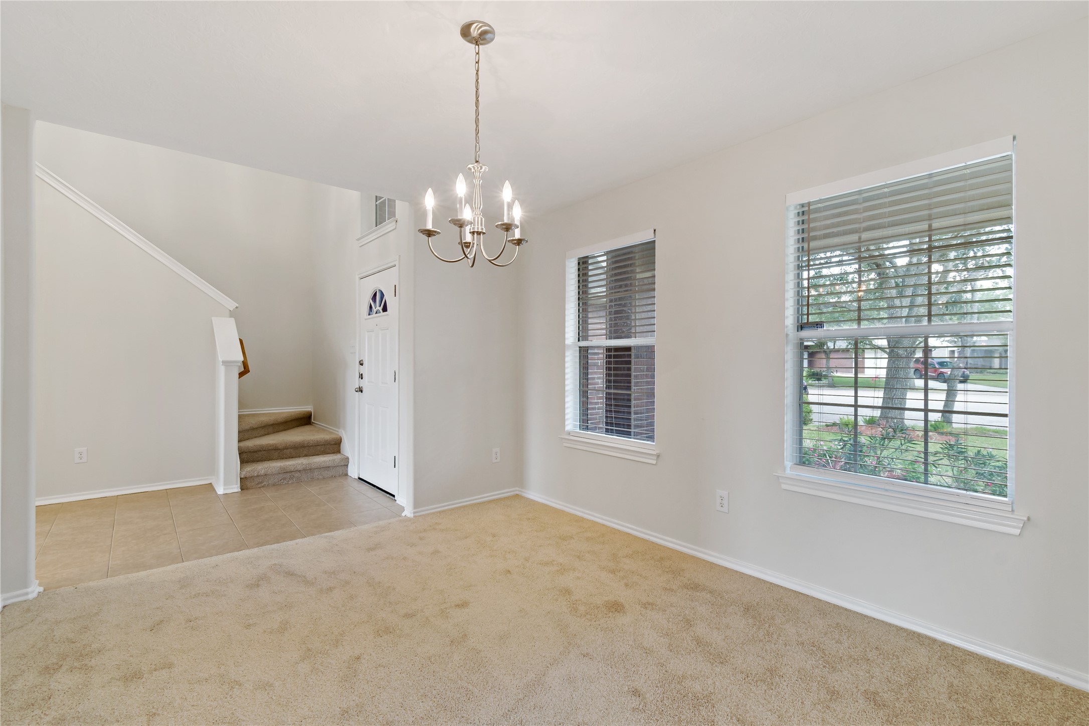 5607 Lilywood Court Rosharon, TX 77583 - Photo 4 of 49 Dining Room