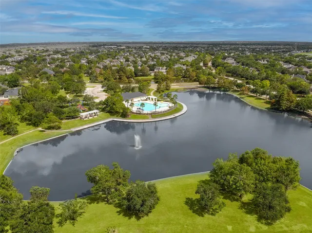 $310,000 | 5607 Lilywood Court, Rosharon, TX 77583