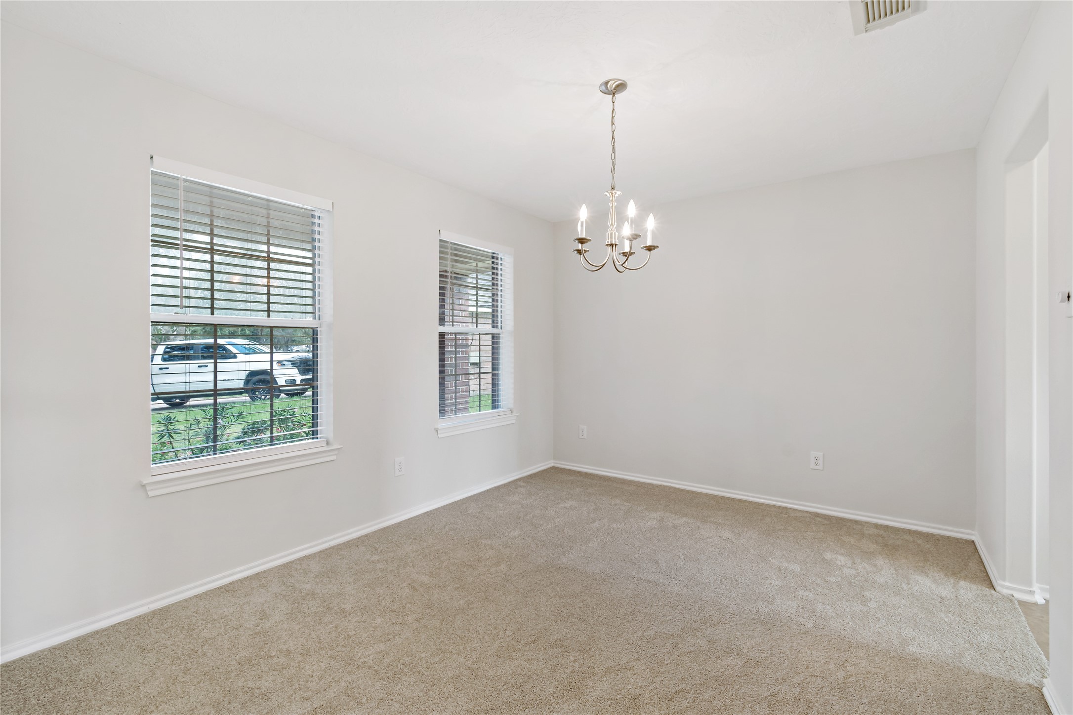 5607 Lilywood Court Rosharon, TX 77583 - Photo 5 of 49 Dining Room