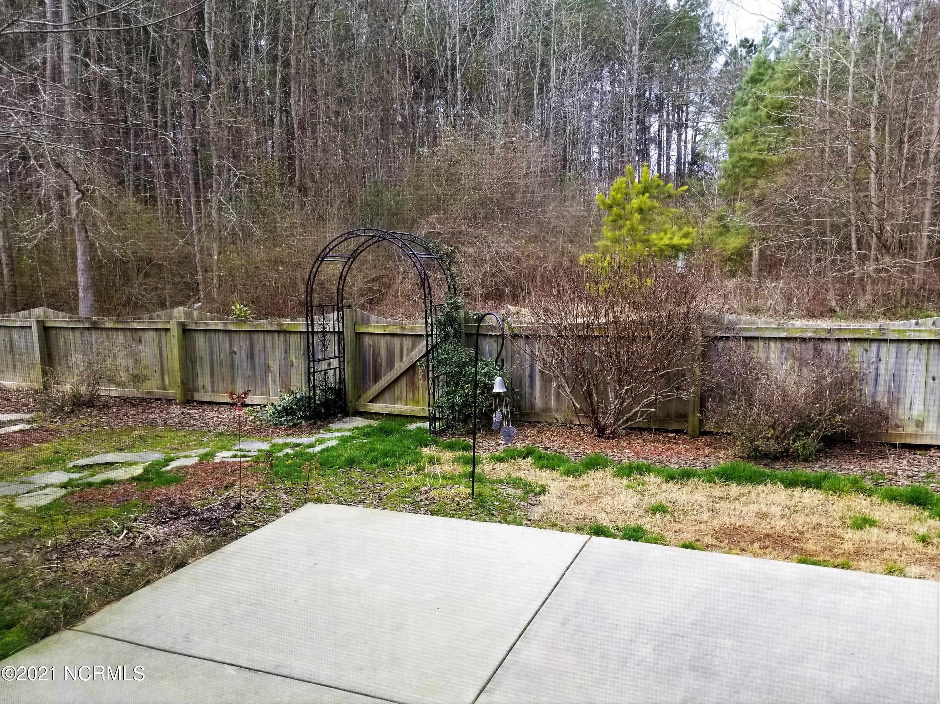 1870 Lansdowne Road Rocky Mount, NC 27804 - Photo 41 of 43 Patio