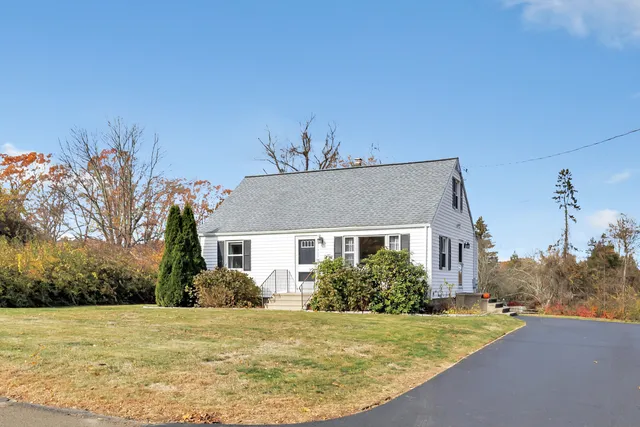$479,900 | 23 Revere Road, Shelton, CT 06484