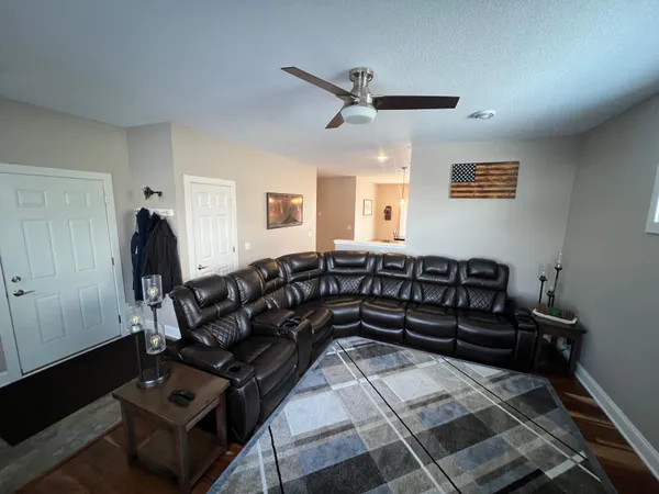 $399,900 | 900 8 Avenue Southwest, Pine Island, MN 55963