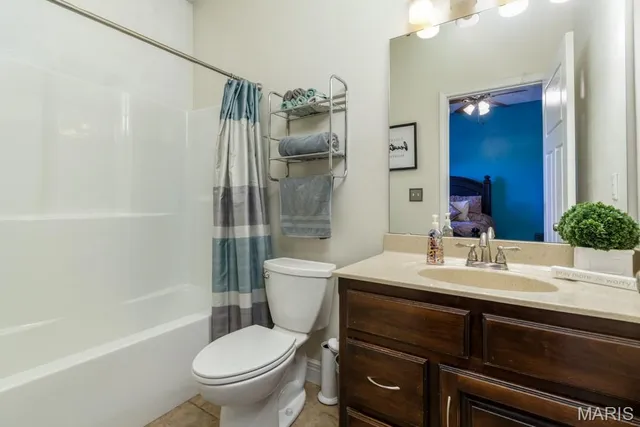 $559,900 | 22805 Green Hills Road, Lebanon, MO 65536