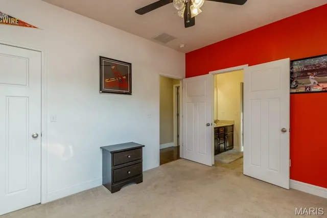 $559,900 | 22805 Green Hills Road, Lebanon, MO 65536