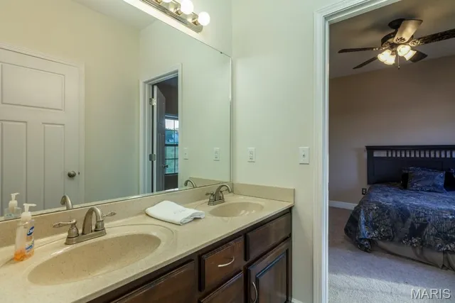 $559,900 | 22805 Green Hills Road, Lebanon, MO 65536