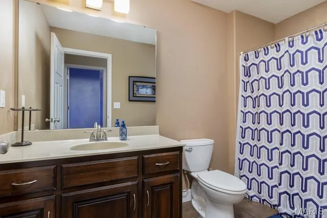 $559,900 | 22805 Green Hills Road, Lebanon, MO 65536