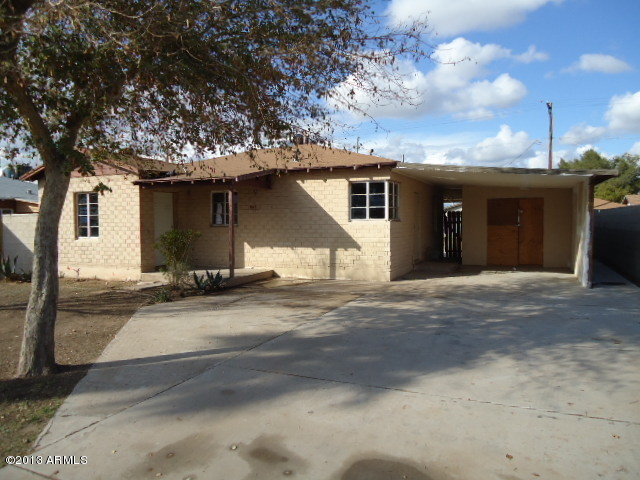 120 West Riverside Street Phoenix, AZ 85041 - Photo 14 of 32 Driveway 2