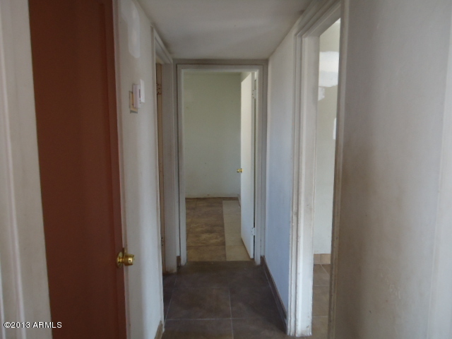 120 West Riverside Street Phoenix, AZ 85041 - Photo 19 of 32 Hallway