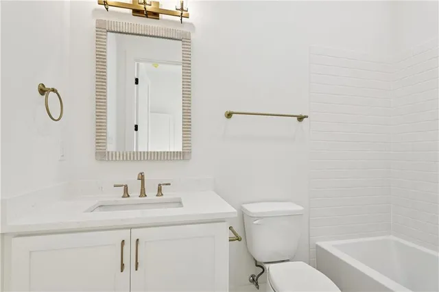 $720,000 | 184 Chateau Papillon, Mandeville, LA 70471