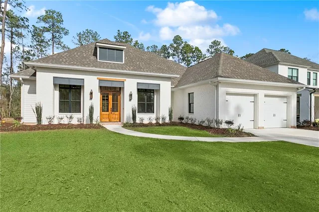 $720,000 | 184 Chateau Papillon, Mandeville, LA 70471
