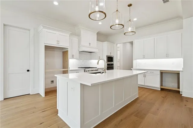 $720,000 | 184 Chateau Papillon, Mandeville, LA 70471