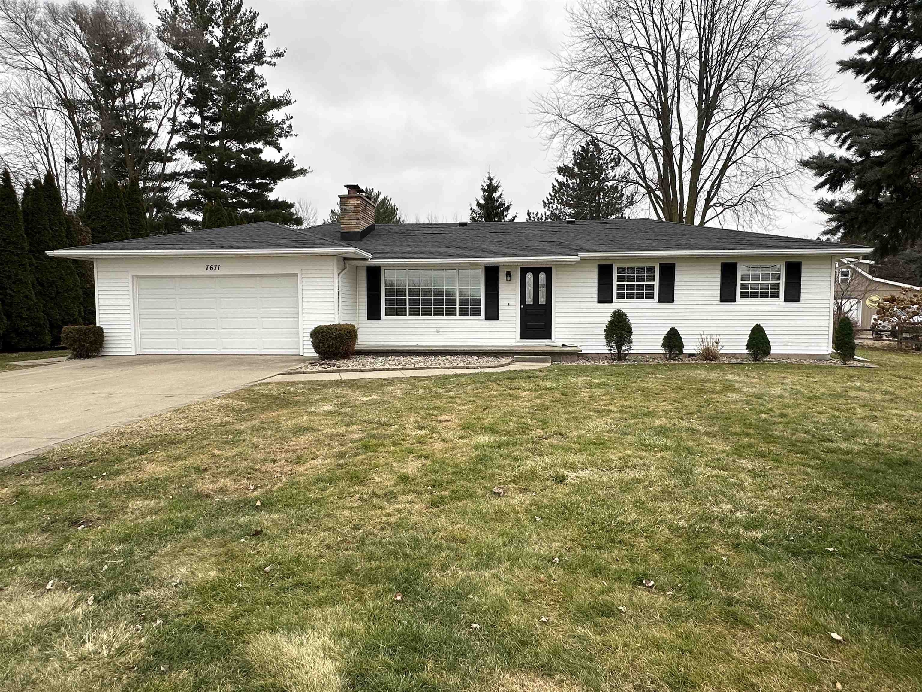 7671 State Road Saginaw, MI 48609 - Photo 2 of 22 50133321-3c01586b-807e-4307-8c48-9826356e7e5f.JPG