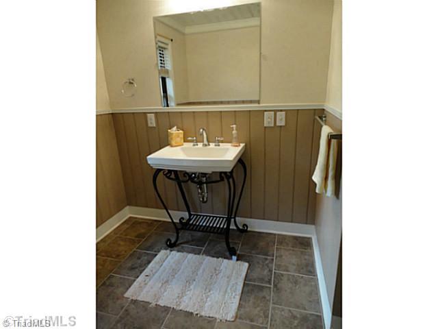 1136 Peabody Road Colfax, NC 27235 - Photo 6 of 16 Bath. 2nd bath
