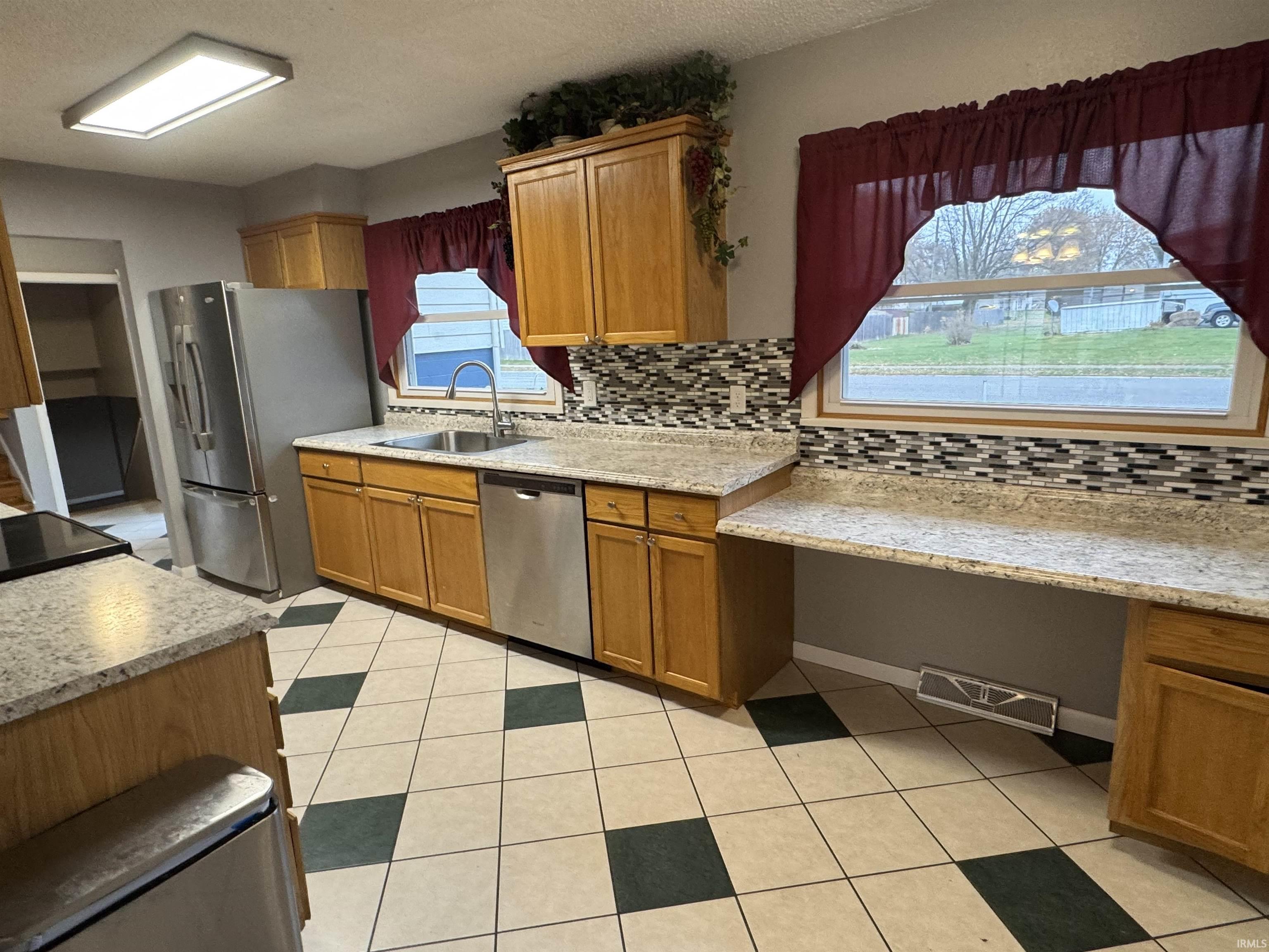 3408 Westover Street Peru, IN 46970 - Photo 5 of 31