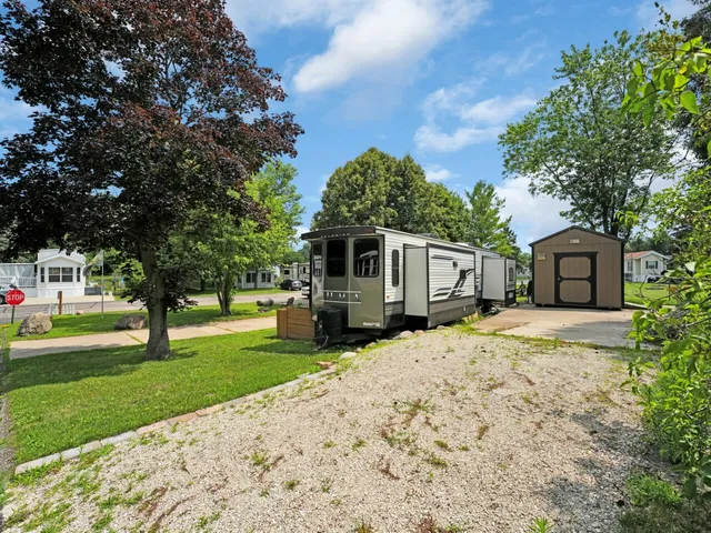 $104,900 | W4945 County Rd ES, Unit 157, Sugar Creek, WI 53121